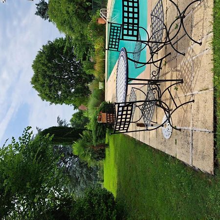 La Morgiane Bed and Breakfast Saint-Germain-les-Vergnes Exterior foto